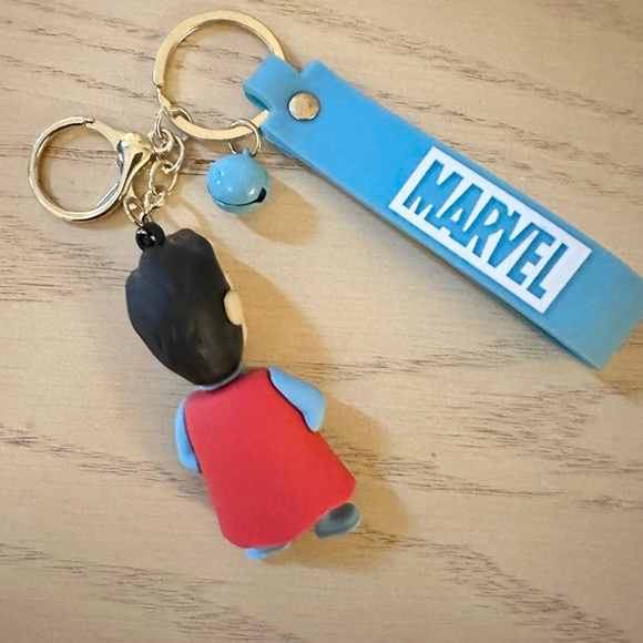 Marvel Superman Keychain/Bag Charm - Picture 2 of 2